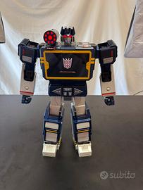 Robosen Transformers Soundwave G1