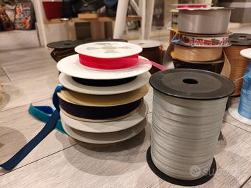 Lotto nastri velluto raso organza – tutto 50 €