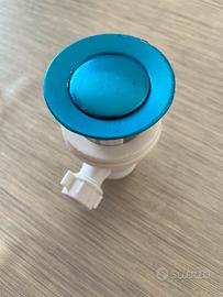 Piletta lavabo bagno.