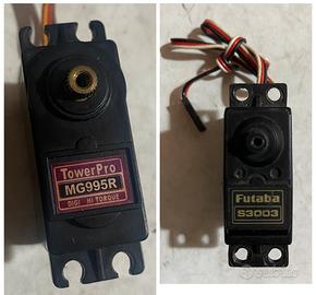 Servocomandi RC Futaba S3003 + TowerPro MG995R