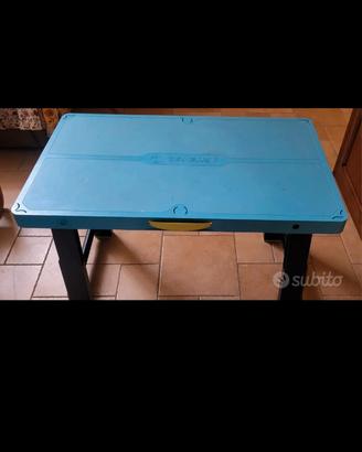 Tavolo ping pong.