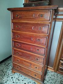 Cassettiera antica