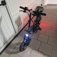 Bici bicicletta elettrica pieghevole