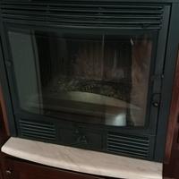 caminetto a incasso a legna 