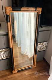 Specchio in bambù e midollino.