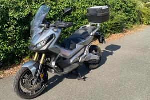 Honda. X-ADV 750