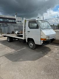 Nissan Trade cassone lungo