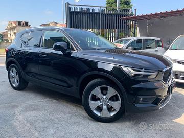 Volvo XC40 2.0 d3 Momentum Navi/Kamera/Tetto/Park/