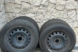 4 cerchi in ferro 14 con gomme