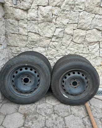 4 cerchi in ferro 14 con gomme