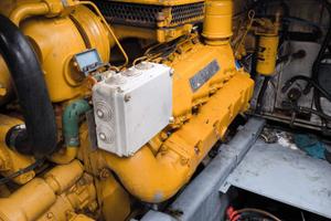 2 motori Caterpillar 3208 -- funzionanti -