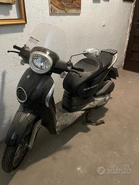 Scarabeo 125