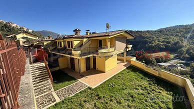 Villa a schiera Alatri [Cod. rif V007VRG]