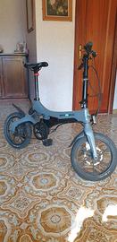 Bici pedalata assistita pieghevole