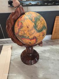 mappamondo in legno 