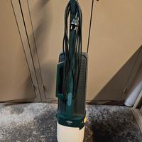 Aspirapolvere Folletto vk121