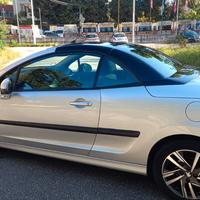   Peugeot 207 decappottabile 