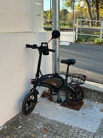 Bici elettrica pieghevole