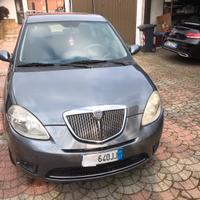 Lancia Ypsilon anno 2009 Neopatentati