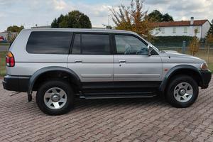 Mitsubishi Pajero Sport 2.5 tdi GLS TARGET
