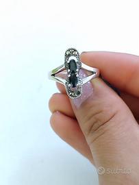 Anello in Zaffiro Nero