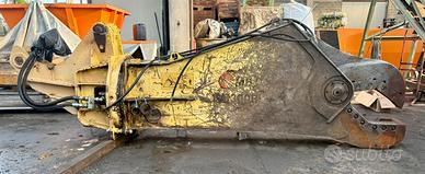 Cesoia MANTOVANI SH300 per rottame demolizione