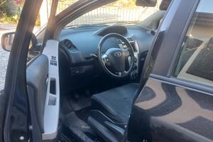 Toyota Yaris 1.4 benzina, cambio  manuale