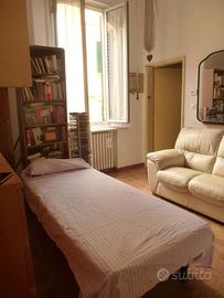 Posto letto singolo/single bed side in downtown