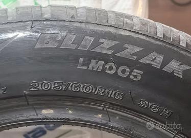 4 Gomme Bridgestone Invernali LIZZAK 205/60/R16
