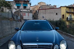 Mercedes CLASSE E w211 cv.177  220cdi  (leggi)