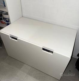 Cassapanca Ikea con ruote, in perfette condizioni