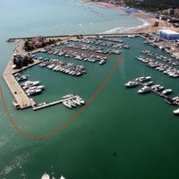 Posto Barca Q5 12,60 m e auto Marina di Pescara