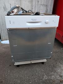Lavastoviglie Ariston 