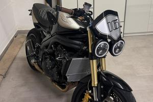 Triumph speed triple 1050