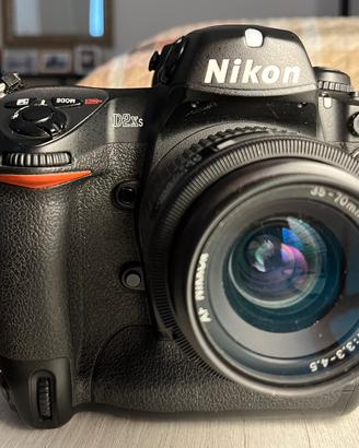 Nikon D2xs
