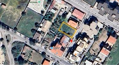 Terreno edificabile in zona residenziale