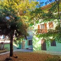 CASA SEMINDIPENDENTE A CARAVINO