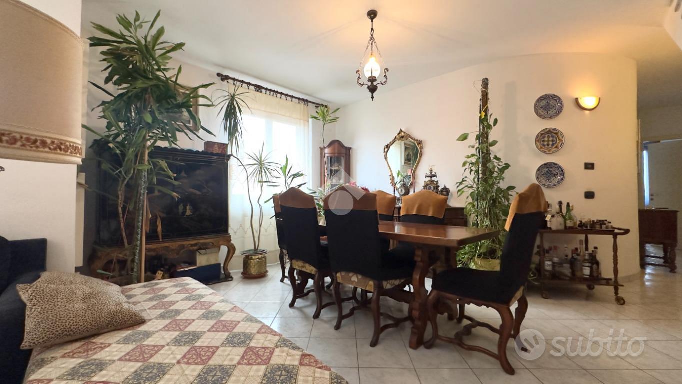 5 LOCALI A NOVI LIGURE - Vista 2