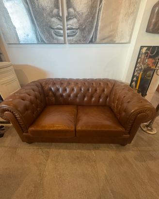 Divani e poltrona Chesterfield
