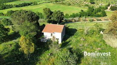 Rustico / Casale di 390 m² con più di 5 locali a C