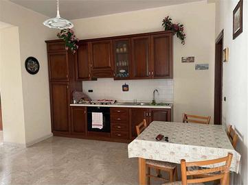 Appartamento di 130 m² con 5 locali e box auto a M