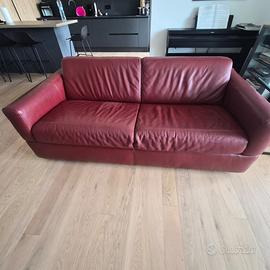 Divano letto in vera pelle “divani & divani”