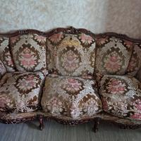 Divano 3 posti  stile classico, fodere da rivedere