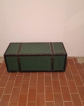 baule antico inizio 900 legno massello e ferro