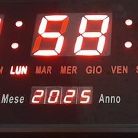 Orologio Digitale Luminoso Display In Italiano