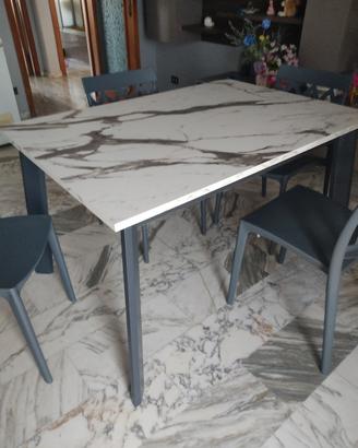 devo andare via svuotare la casa 