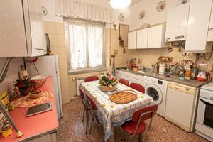NERVI - APPARTAMENTO Via del commercio?