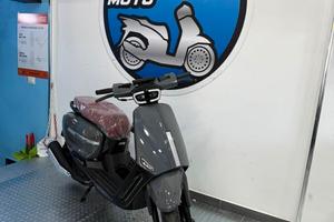 TENNIS VELOCIFERO 125CC