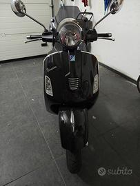 Vespa GTS 300 Super (2012) - Condizioni Perfette