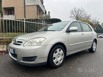 Toyota Corolla 1.4 16V 5 porte